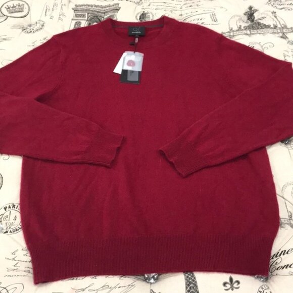 Qi Cashmere Crew Neck Sweater - Picture 3 of 5